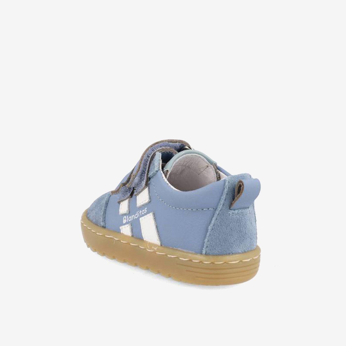 Zapatilla urbana de Blanditos baby color celeste