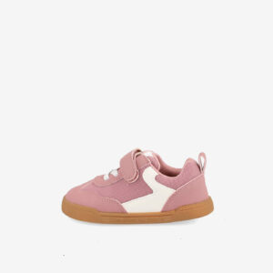 Deportivas respetuosas de la marca Blanditos en color rosa con detalles blancos y velcro fácil. Flexibles, transpirables y ligeras para el cole, el parque y cada día.