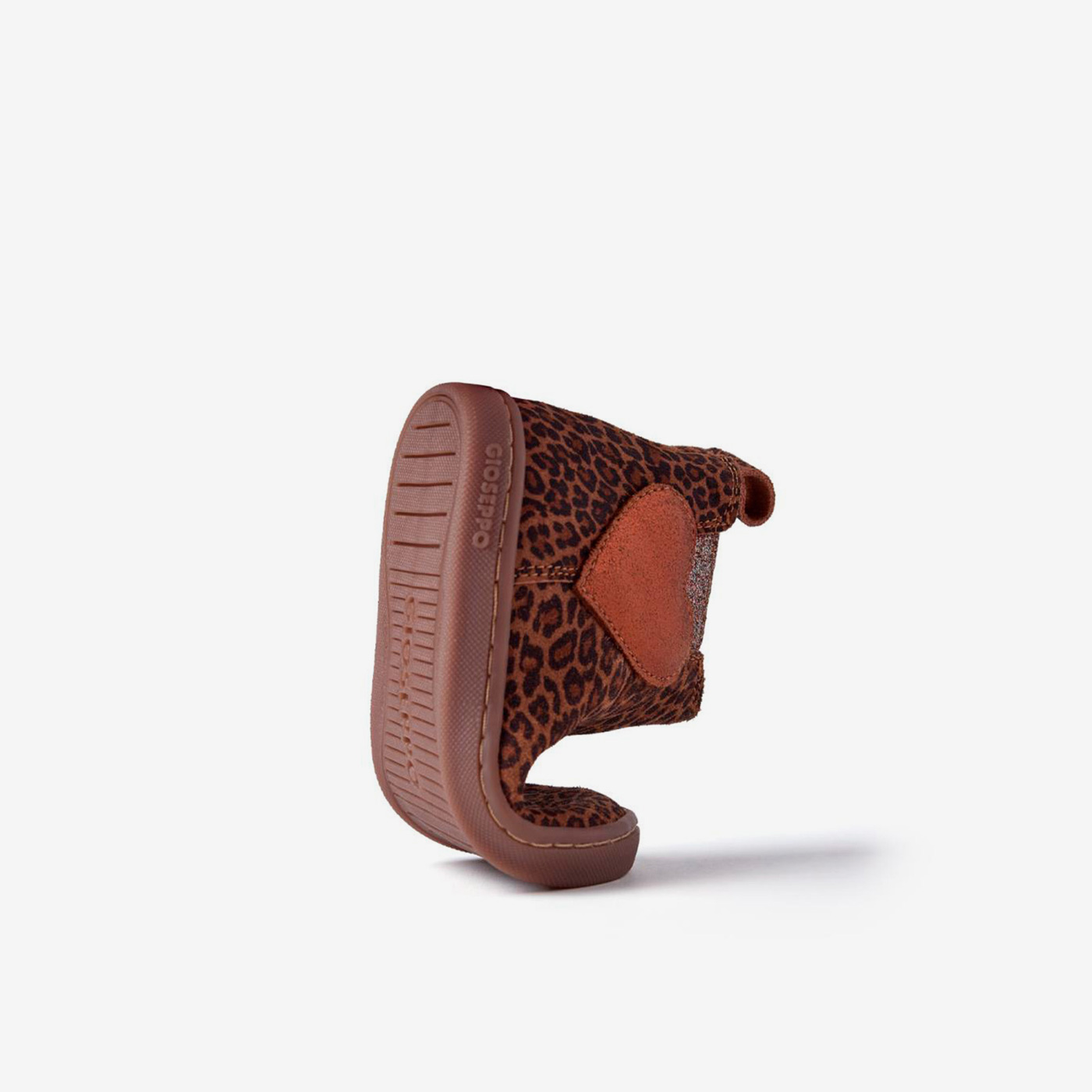 Botita respetuosa Gioseppo animal print con corazón