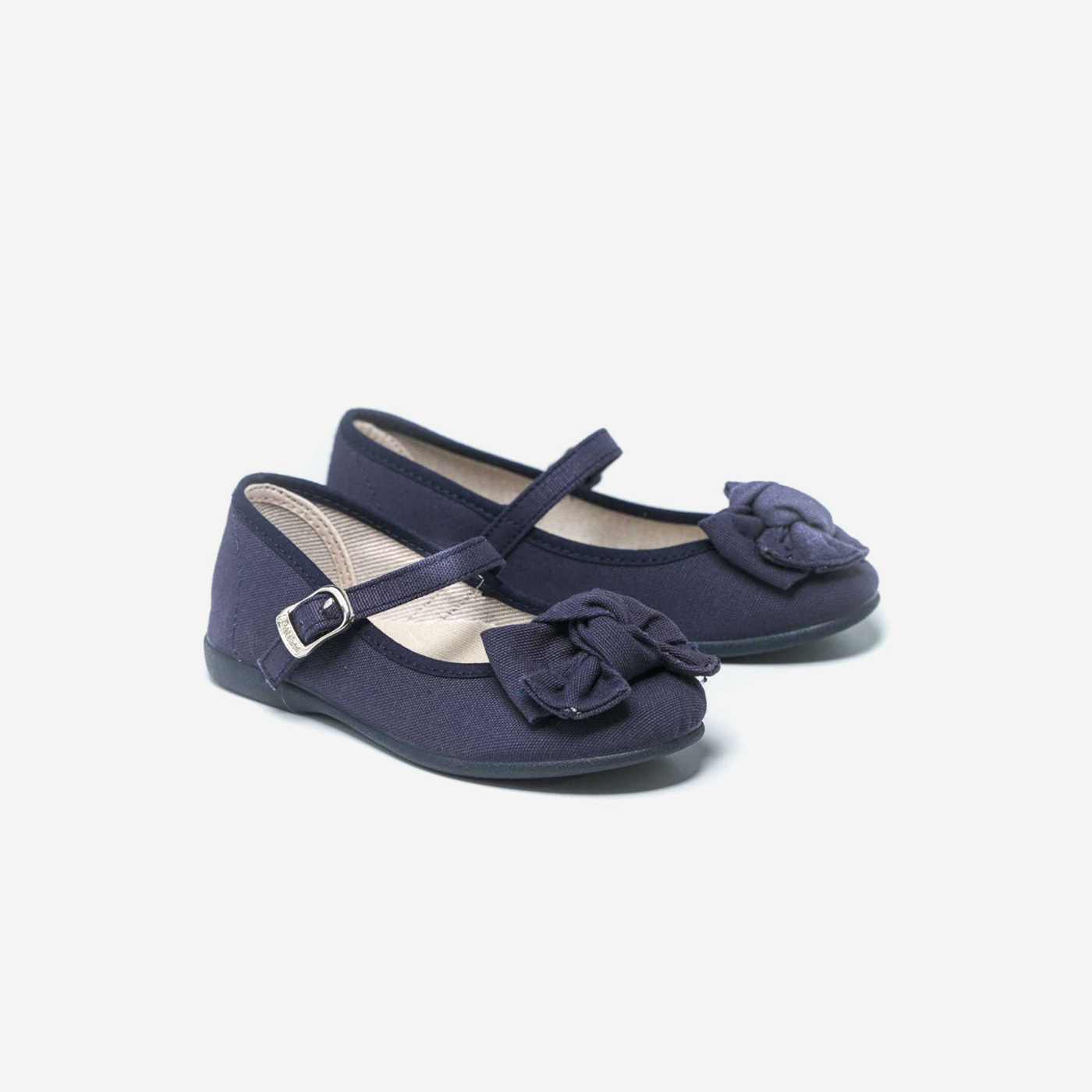 Mercerditas de niña en azul de Batila