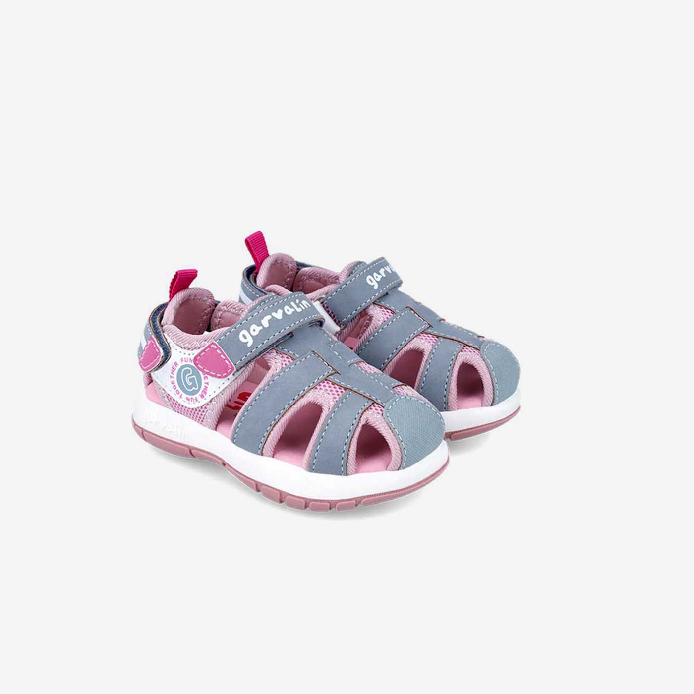 Sandalia niña de Garvalin con velcro y puntera reforzada en color Gris y Rosa.