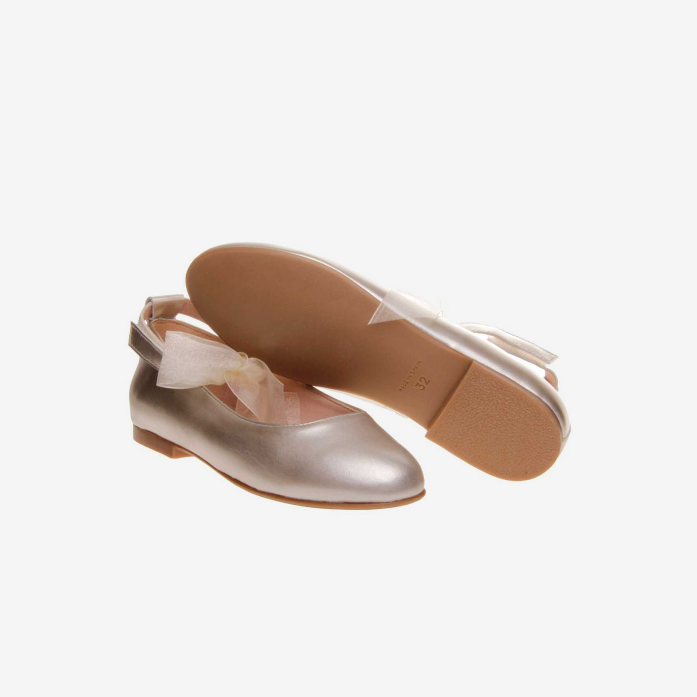 Mercedes de niña en metalizado con velcro.