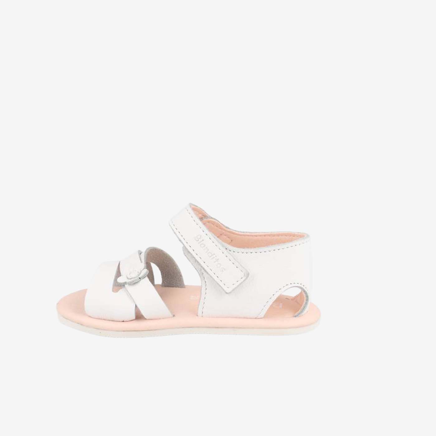 Sandalia respetuosa blanca de Blanditos para niña | Libertad para explorar con dulzura