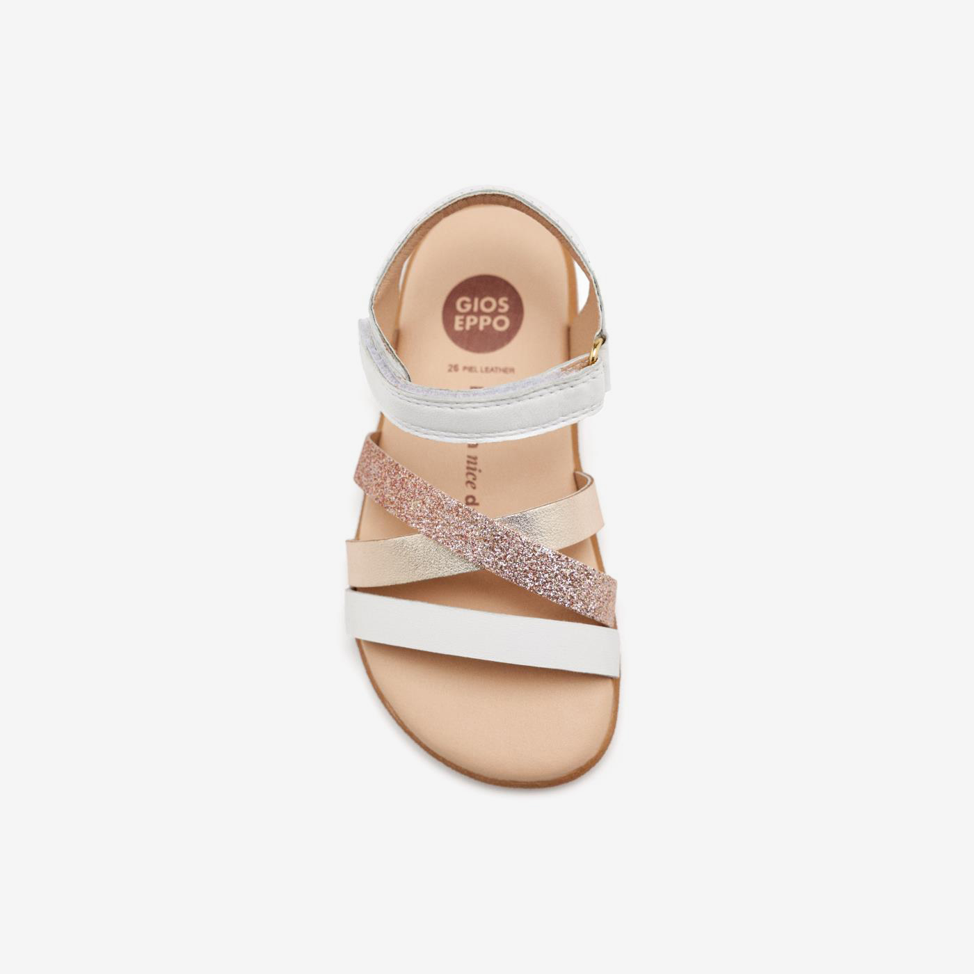 Sandalia respetuosa de Gioseppo en blanco con tiras metalizadas.