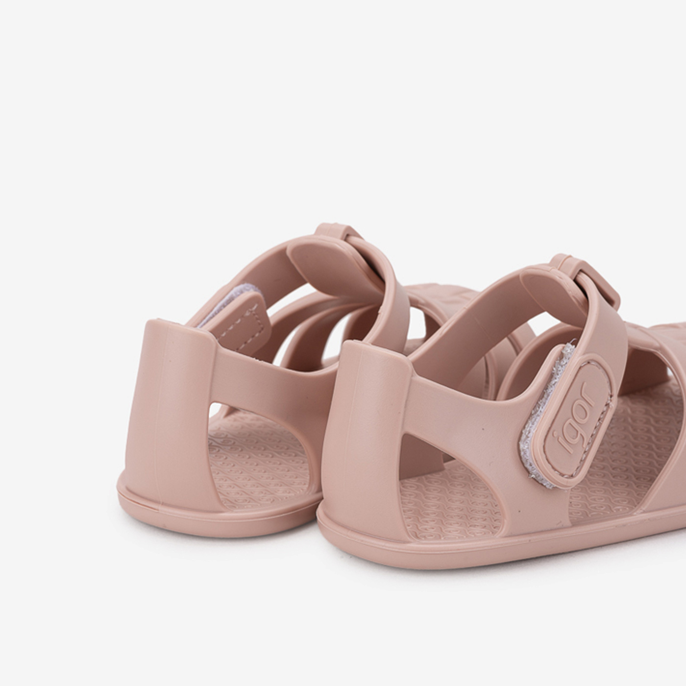 Sandalia para playa o piscina Respetuosa de niña en Rosa de la marca Igor