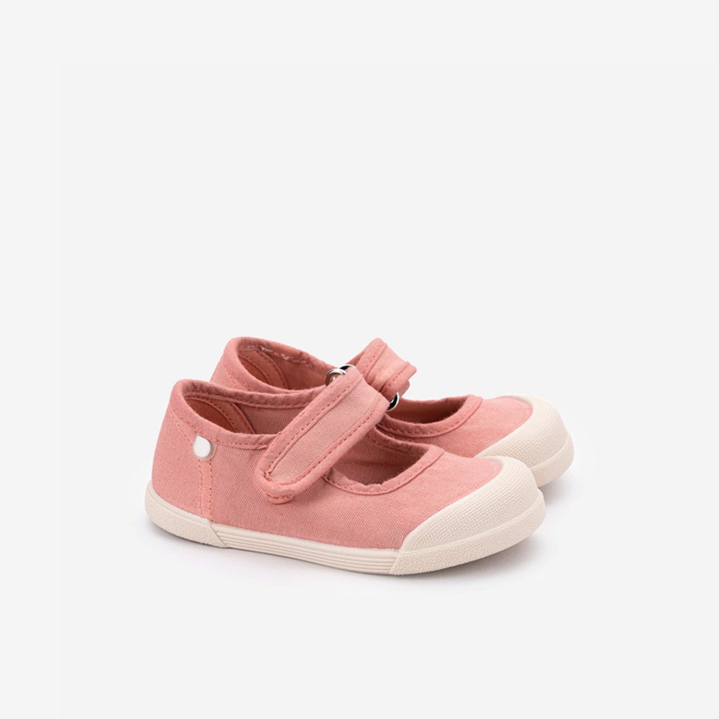 Merceditas Barefoot de Lona Respetuosa para Niñas – Marca Igor en color Rosa