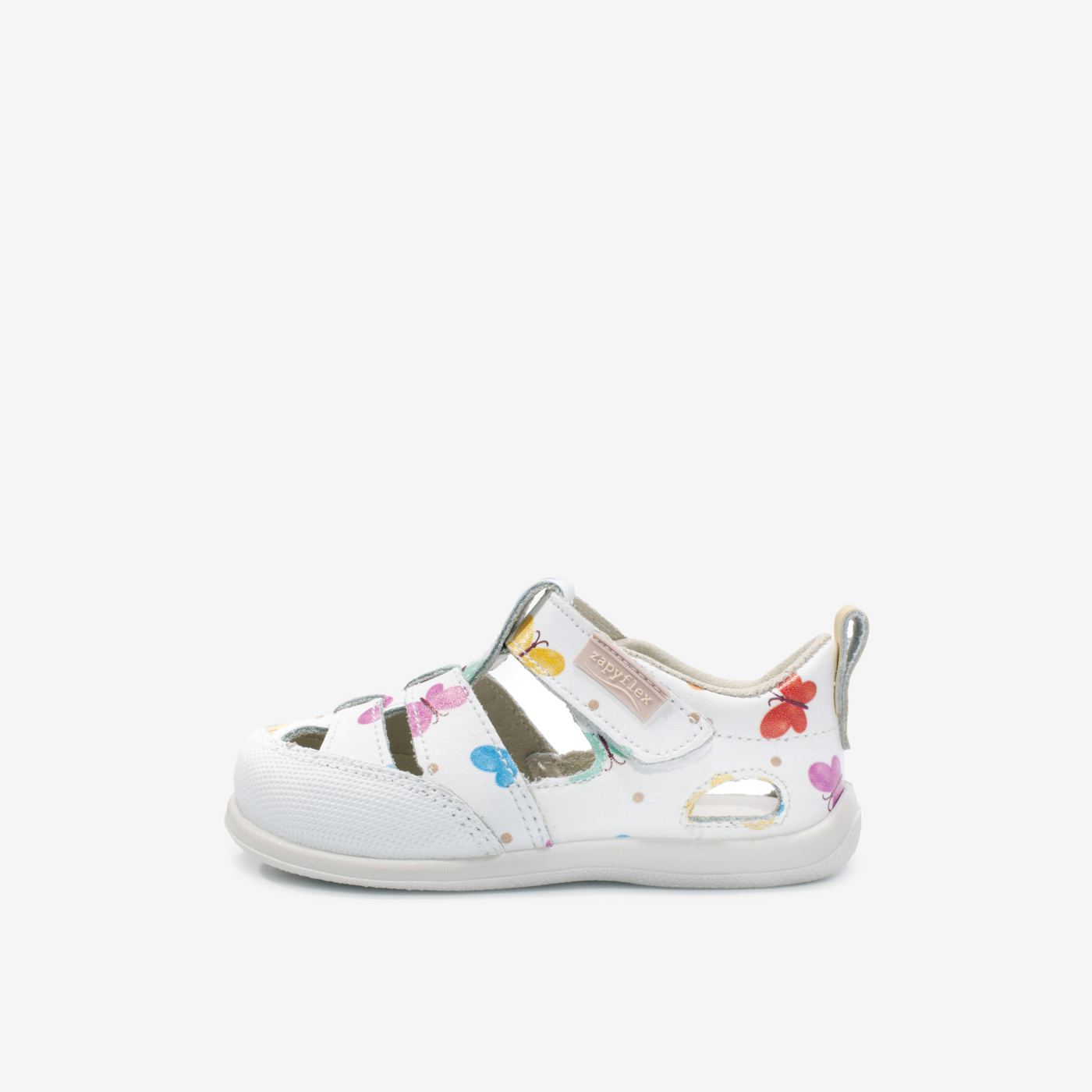 Sandalia de niña con puntera cerrada en blanco de ZapyFlex