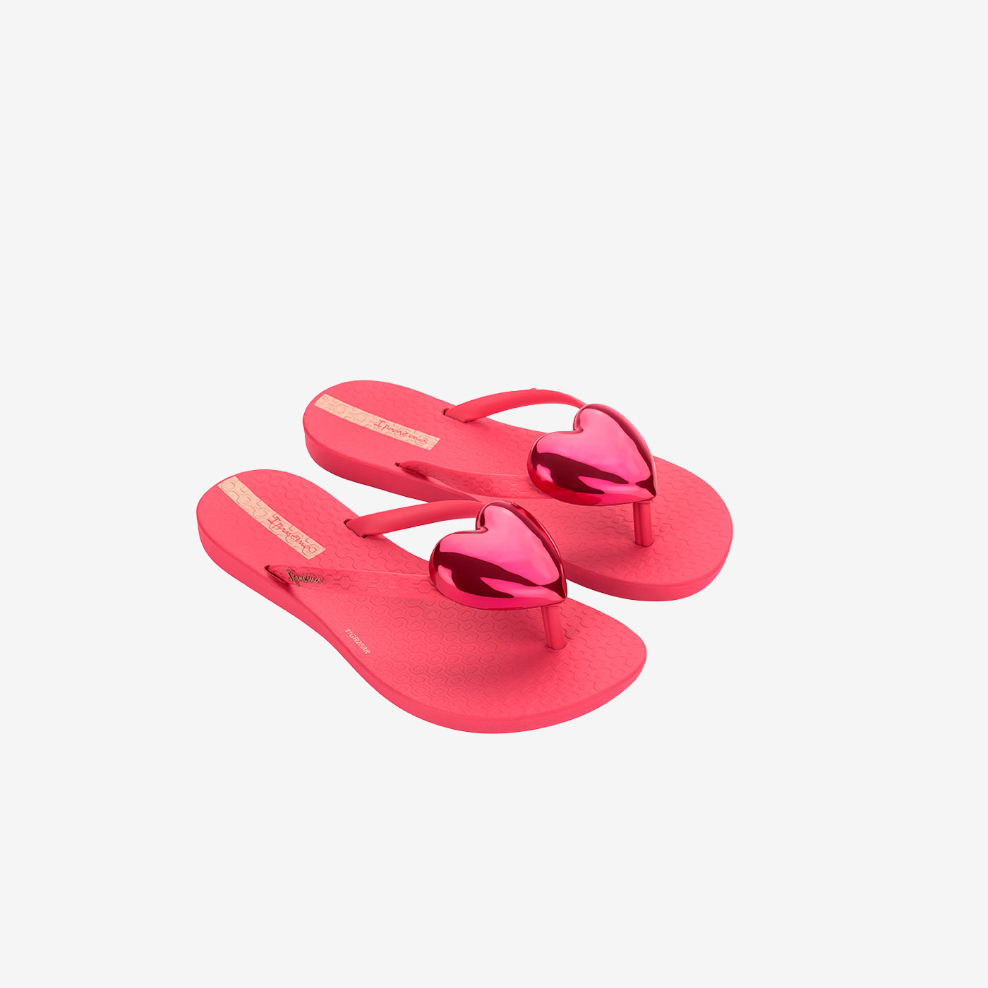 Playeras en fucsia con adorno de corazon de Ipanema