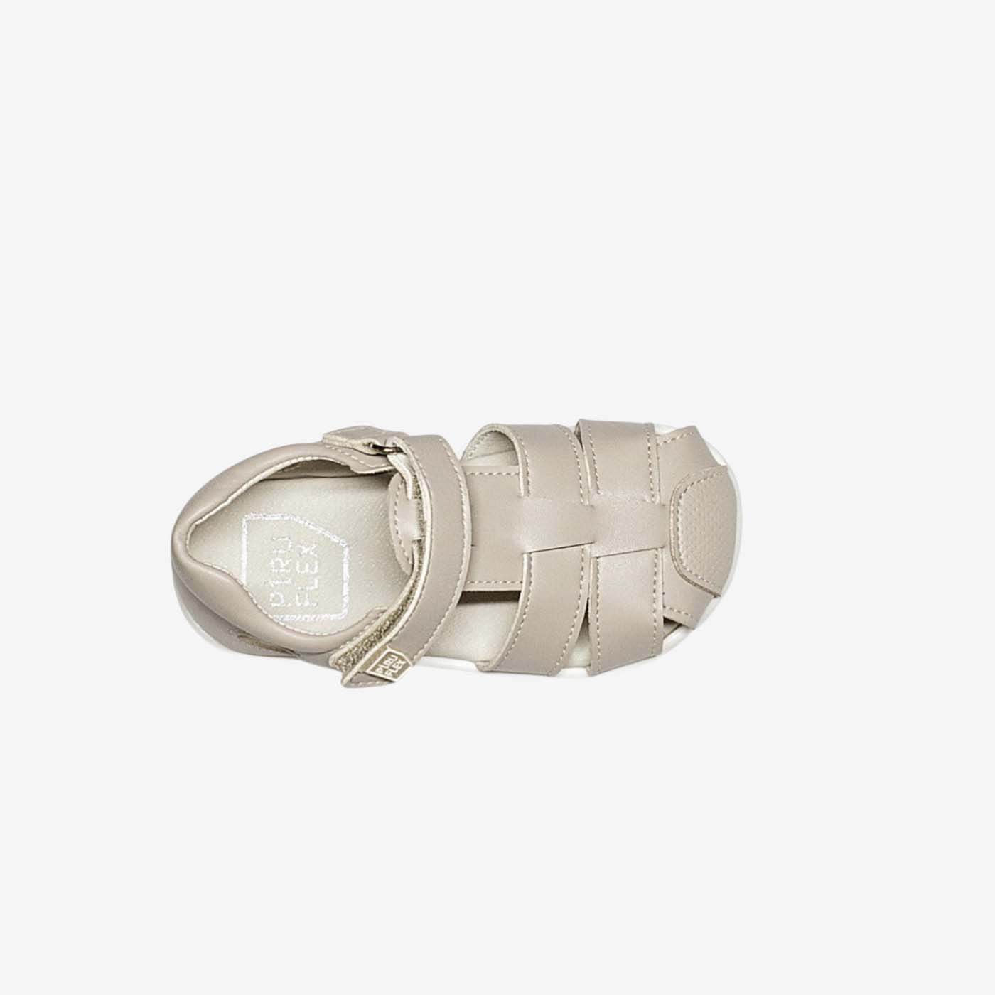 Sandalia respetuosa en beige con puntera reforzada de Piruflex