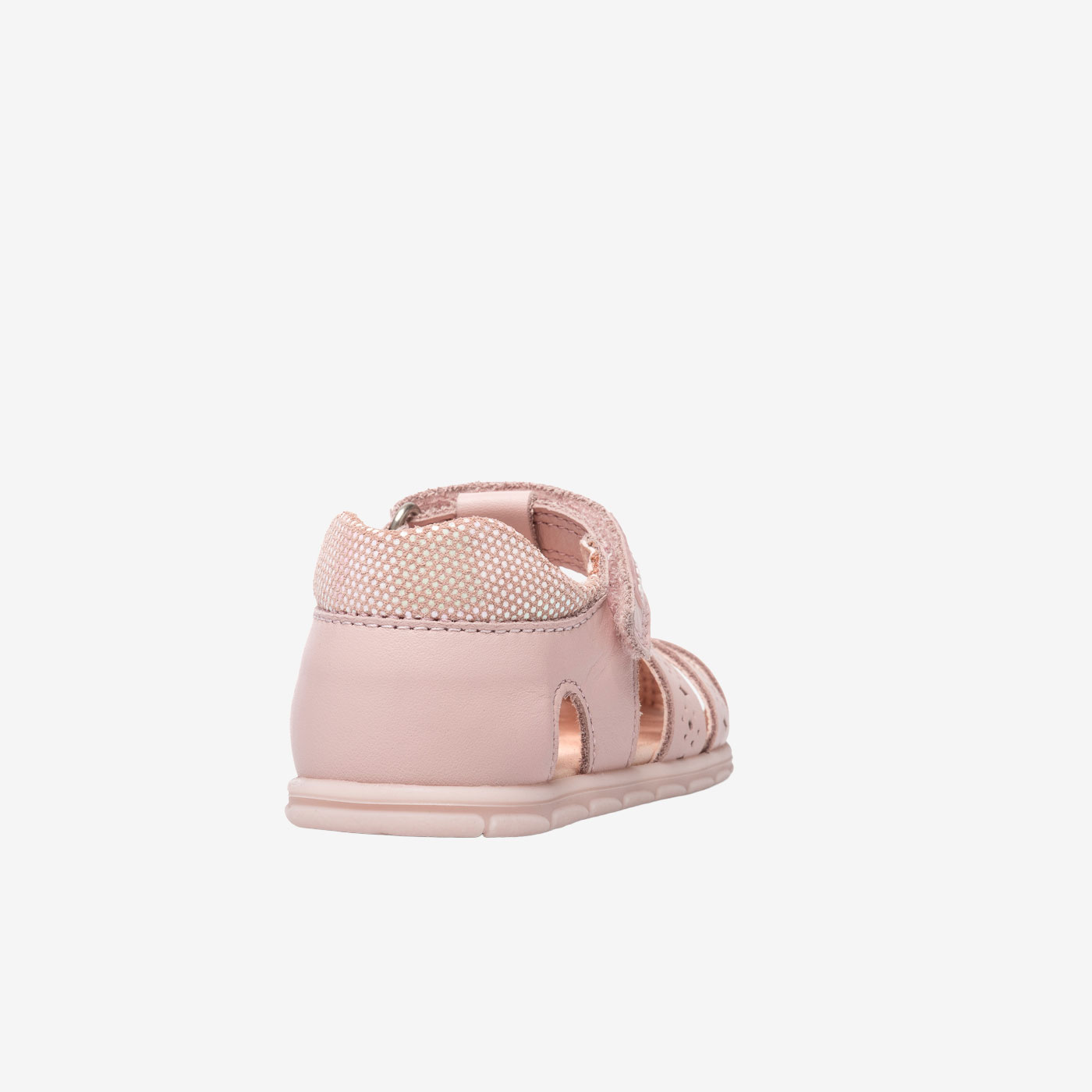 Sandalia respetusoa en color rosa con puntera reforzada