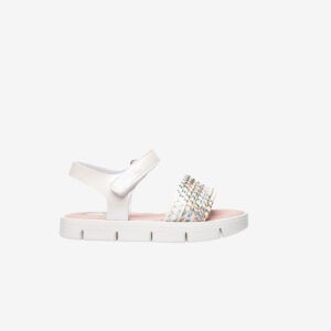 Pablosky, sandalia de niña blanca. Muy ligeras y flexibles.