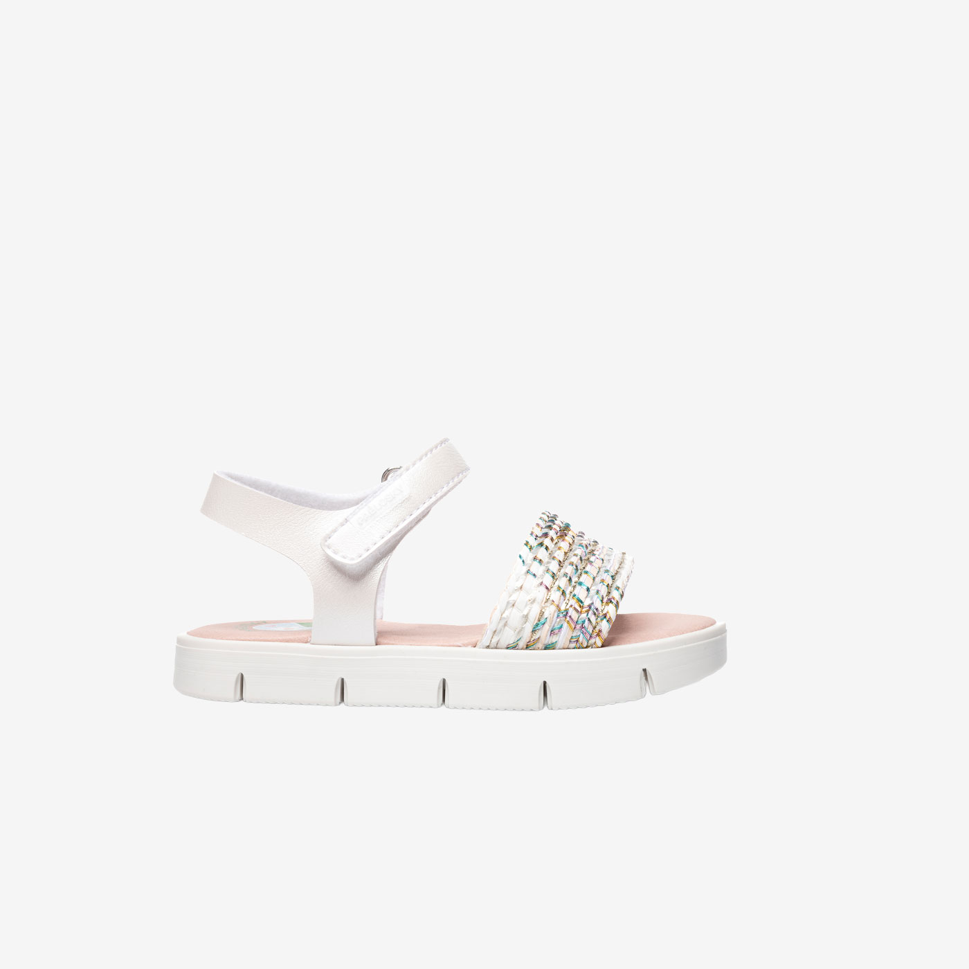 Pablosky, sandalia de niña blanca. Muy ligeras y flexibles.