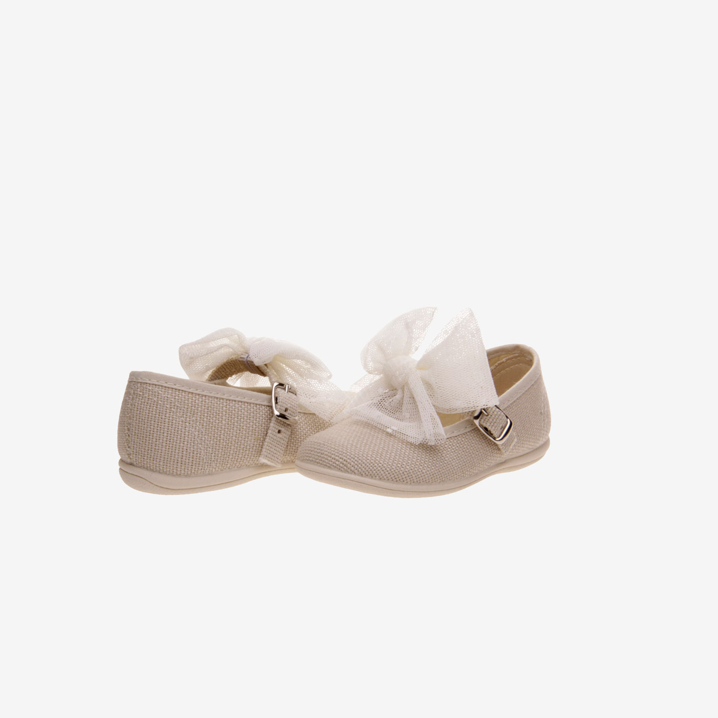 Mercedes de lona en beige con hebilla y lazo.
