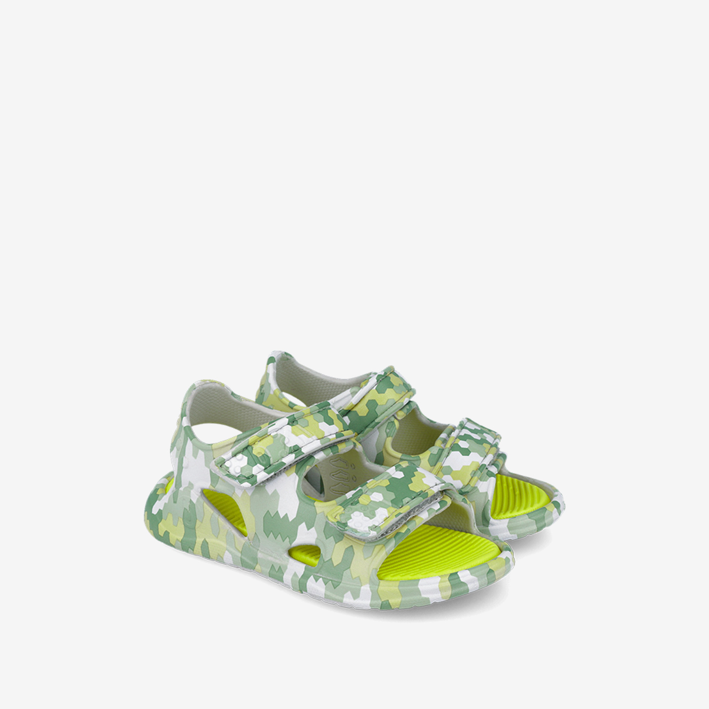 Sandalias de Goma Biomecanics en verde – Diversión y Protección para la Playa y la Piscina