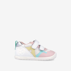 Biomecanics deportiva blanca. Ideales para guardería