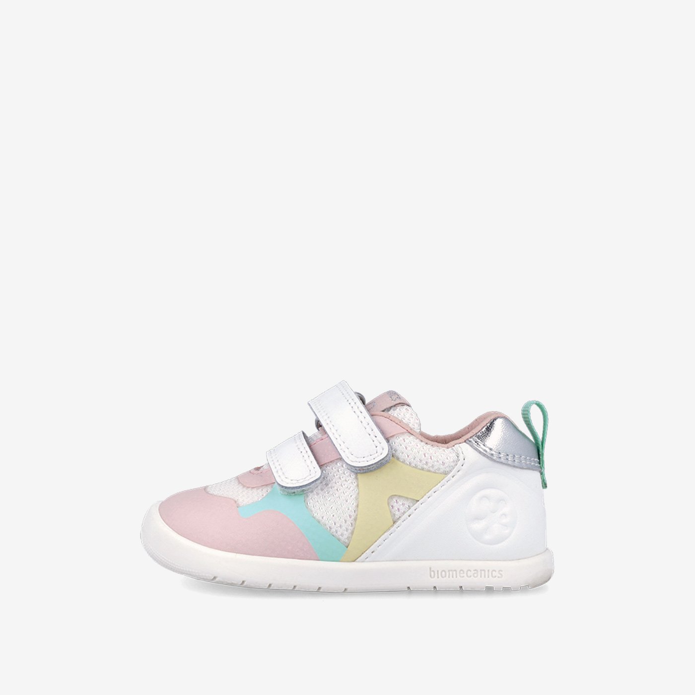 Biomecanics deportiva blanca. Ideales para guardería